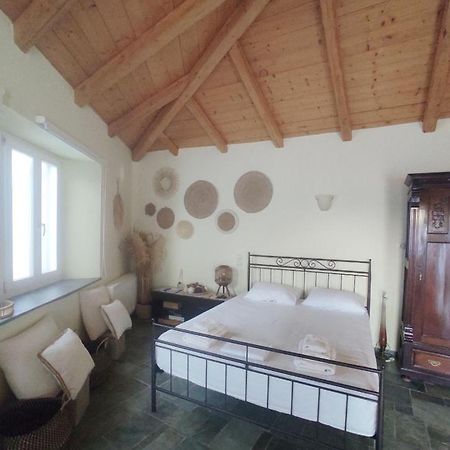 House Moschα Villa Andros Town Exterior photo