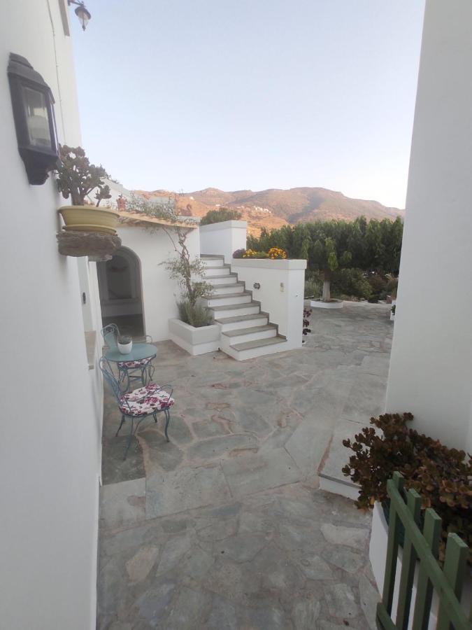 House Moschα Villa Andros Town Exterior photo